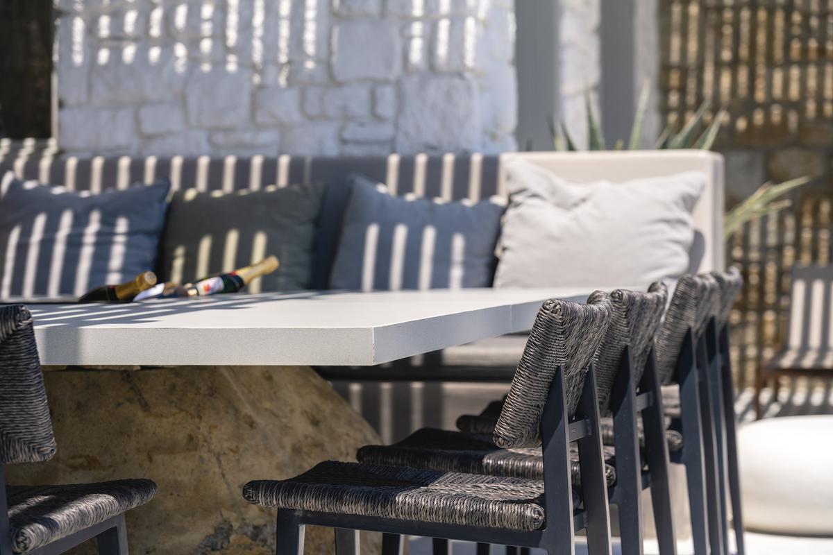 Villa Aqua Ridge to rent in Mykonos - Alfresco Dining Area
