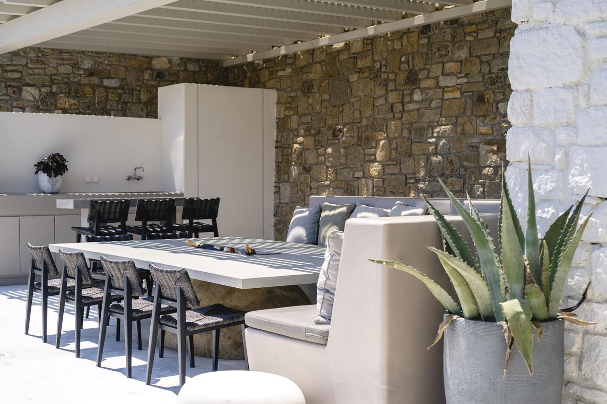 Villa Aqua Ridge to rent in Mykonos - Alfresco Dining Area
