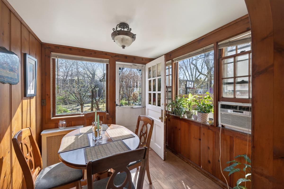 1st FLoor Dining Area at back with access to backyard