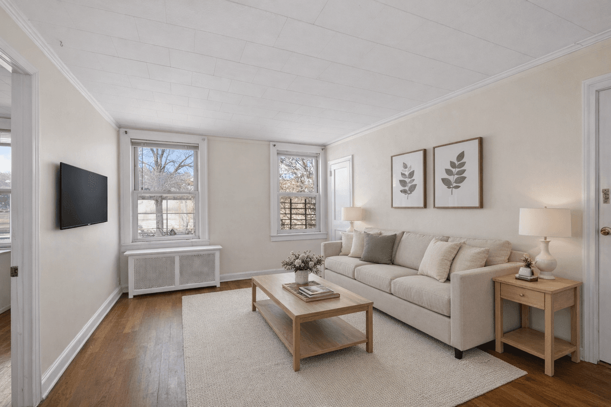 2nd Floor Living Room