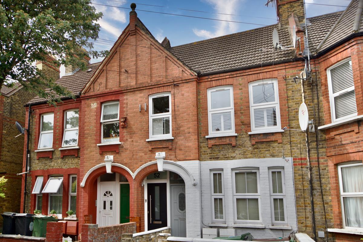 Front - Kettlebaston Road Warner Flat