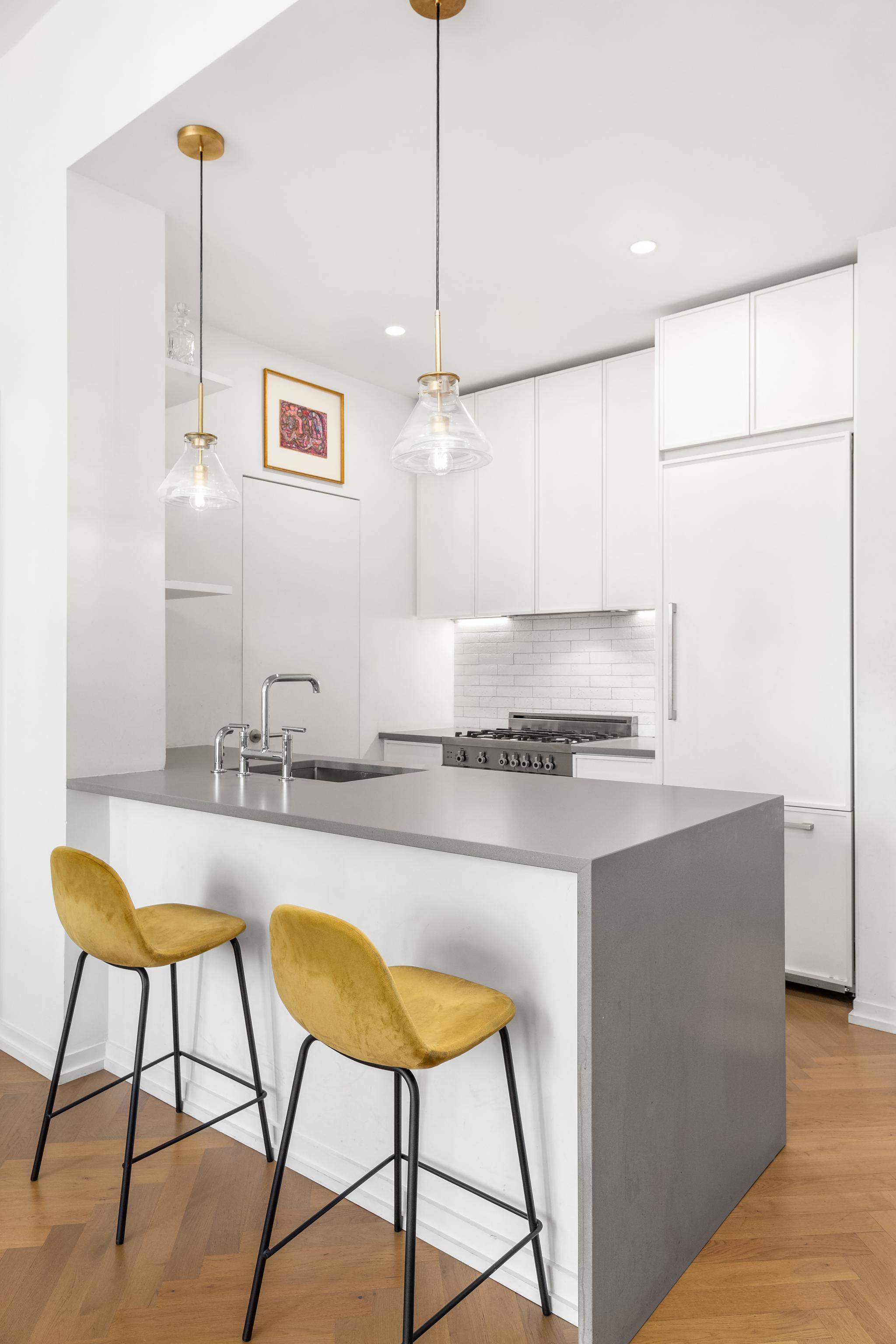 184 Kent Avenue D-601 Williamsburg Brooklyn NY 11249