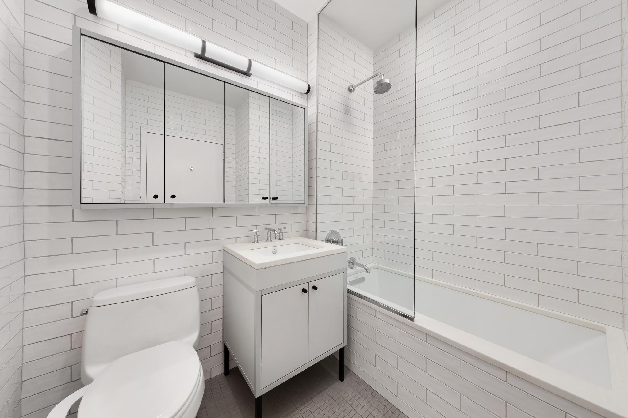 184 Kent Avenue D-601 Williamsburg Brooklyn NY 11249