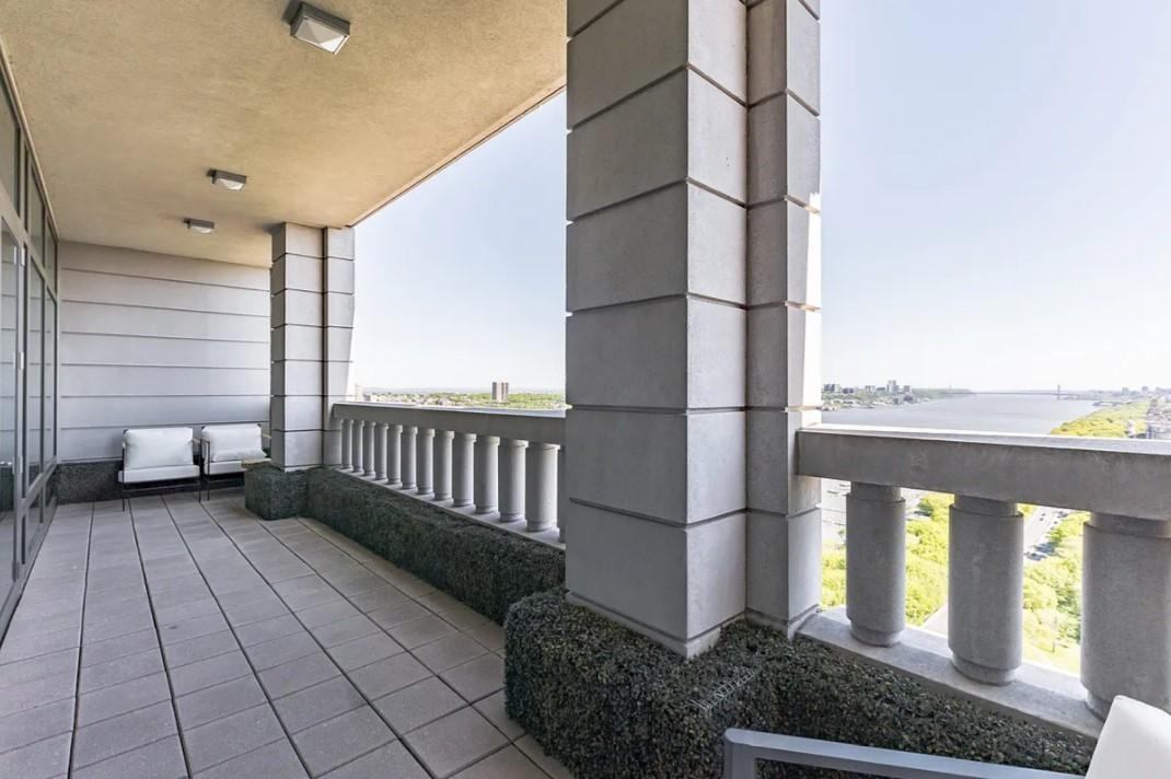 240 Riverside Blvd. PH-SUITE1 Lincoln Square New York NY 10069
