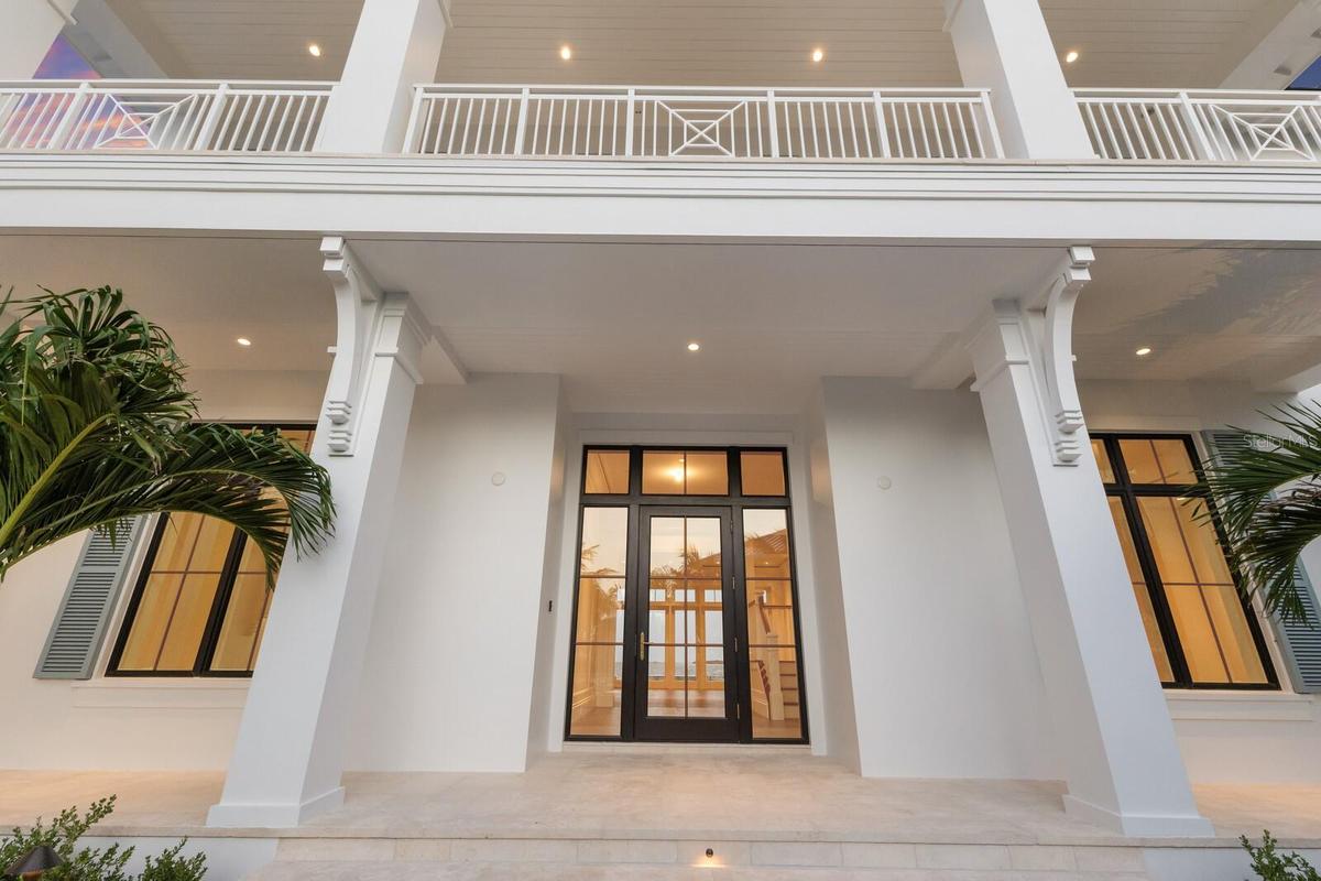 Exterior Fron Entry