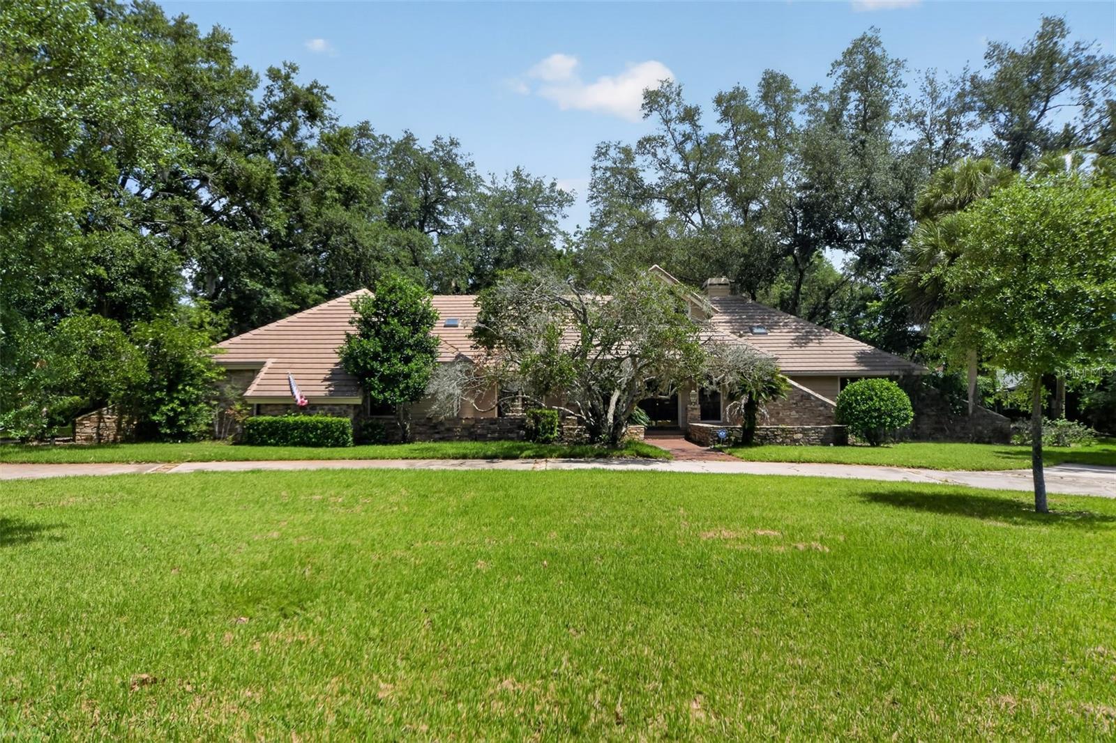 1808 Wingfield Dr