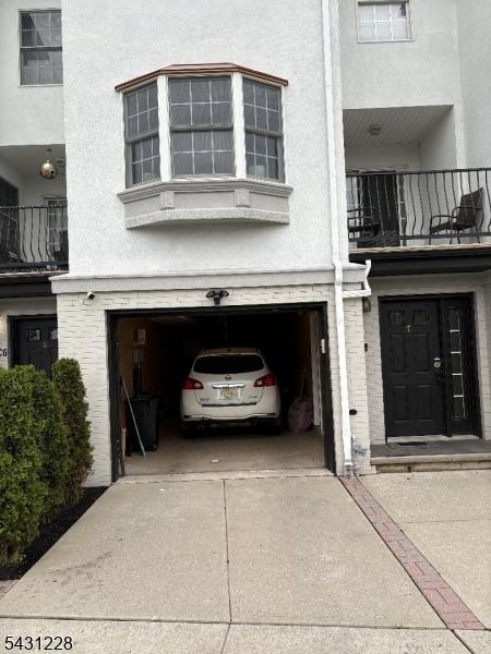 1 Car Garage