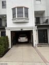 1 Car Garage
