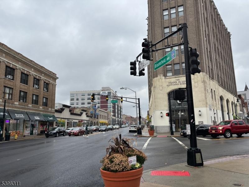 Bloomfield & Broad Street