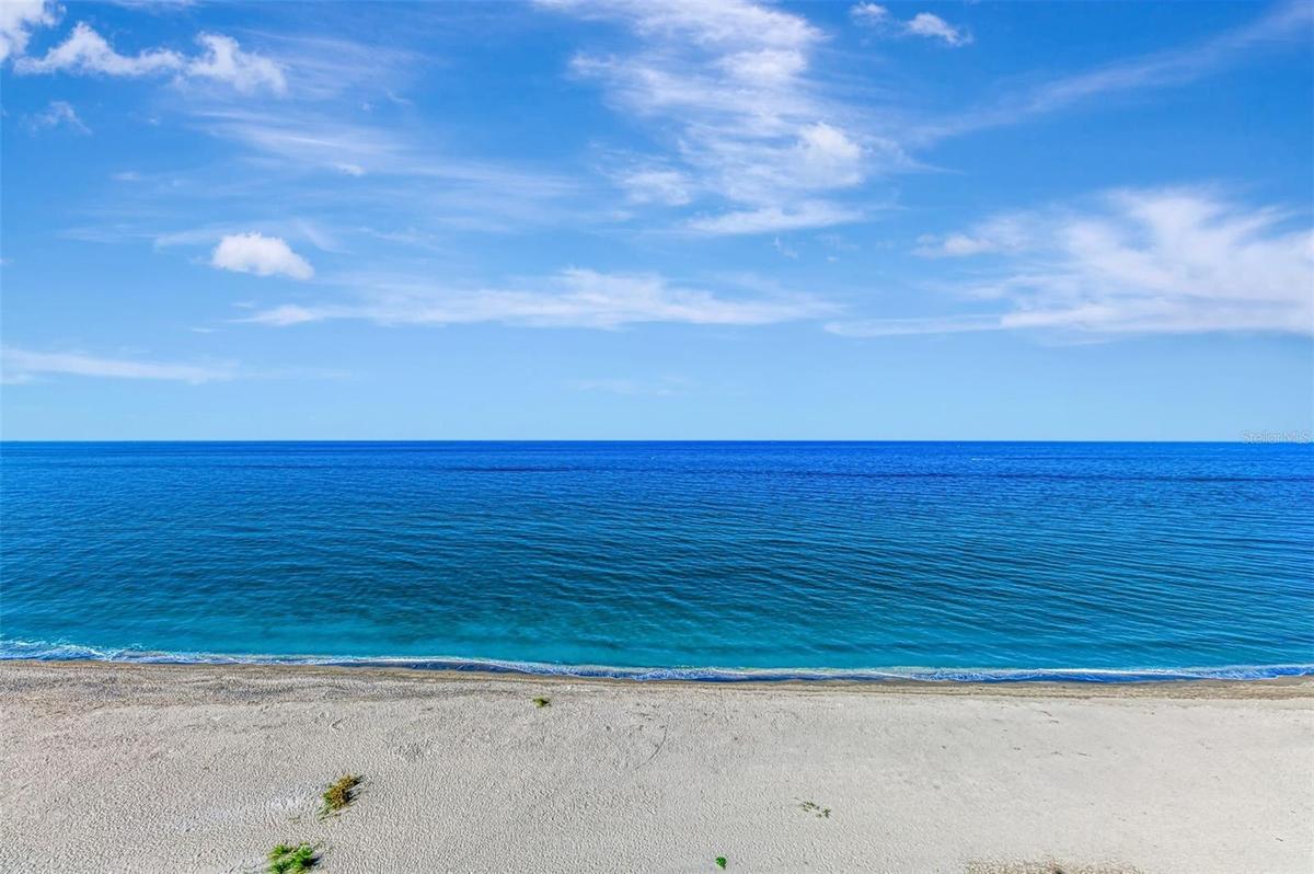 Beach Front at its Best!