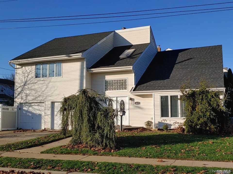 Front of the house with lovely curb appeal