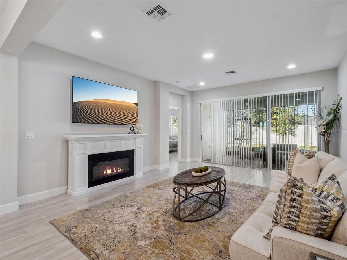 Living Room to Lanai + Primary