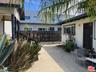 2440 Chelsea_Common courtyard