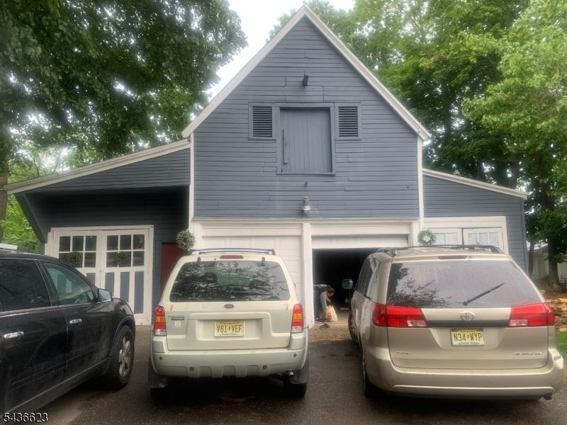 3 Car Garages