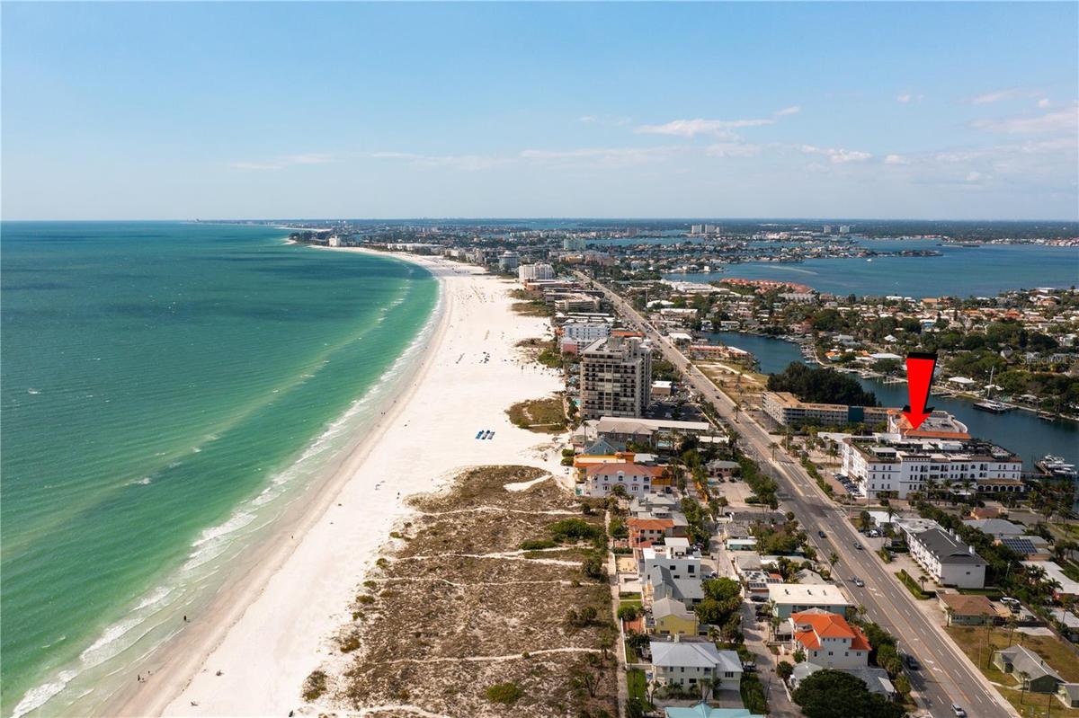 Sunrise on the Boca Ciega Bay & Sunset across the street On the Gulf of Mexico. Experience the best of both worlds with stunning water views from ever