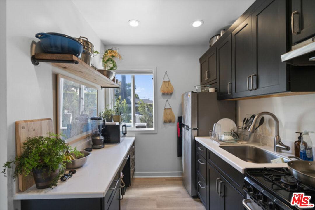 Unit 1 | Studio & 1 Ba