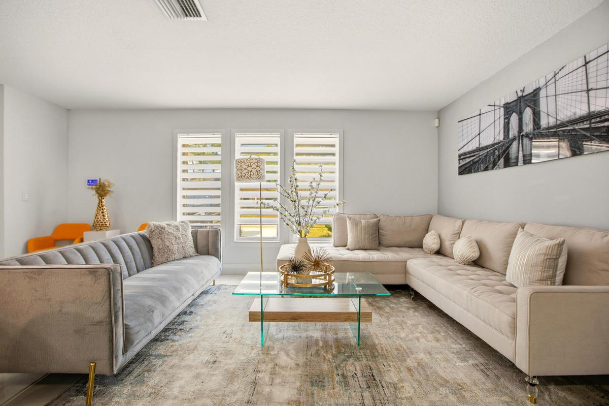 Property Photo 006