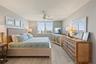 LARGE MAIN SUITE