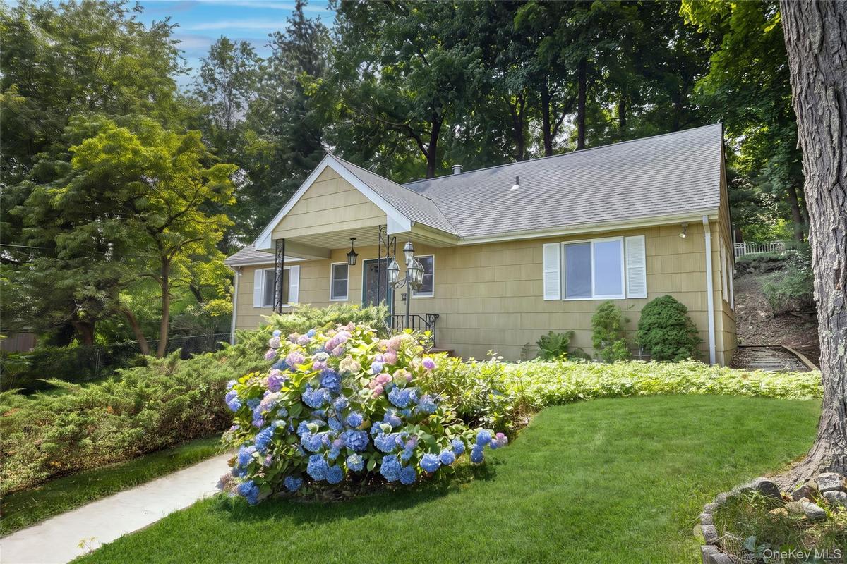 Welcome to 64 Bradley Street!