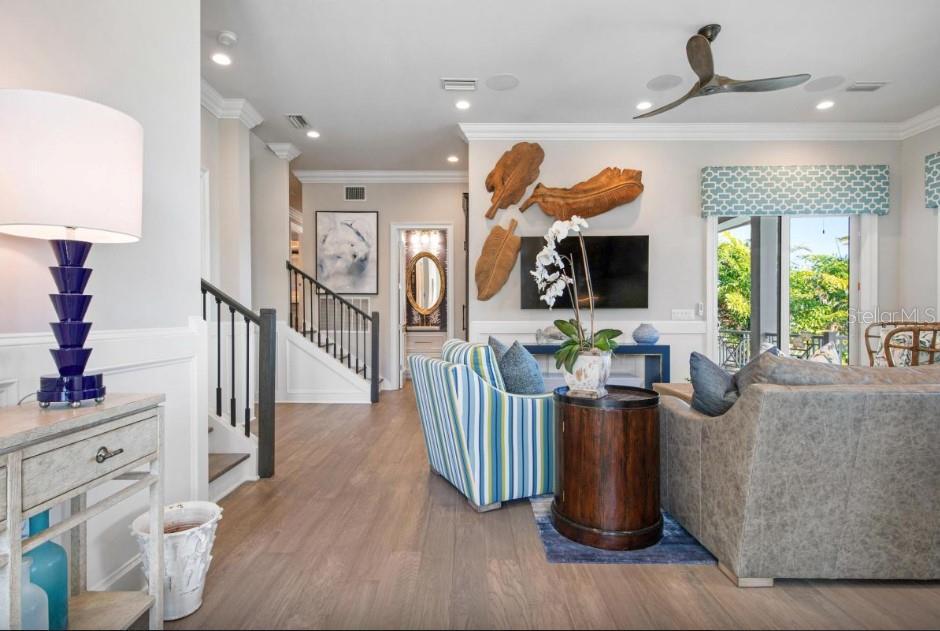 Mid level living room