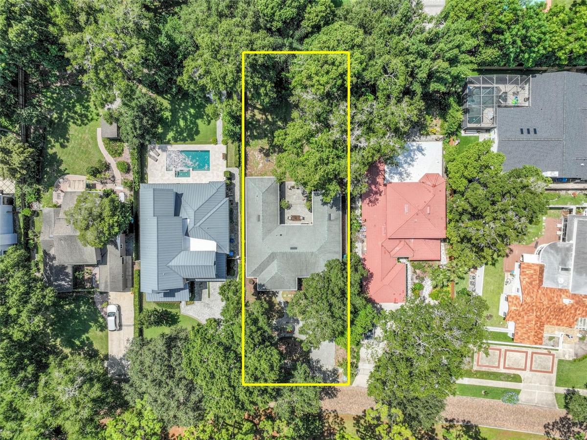 Build your dream home on this 12,581sq.ft deep lot. The lot dimensions are; 67x185x67x190