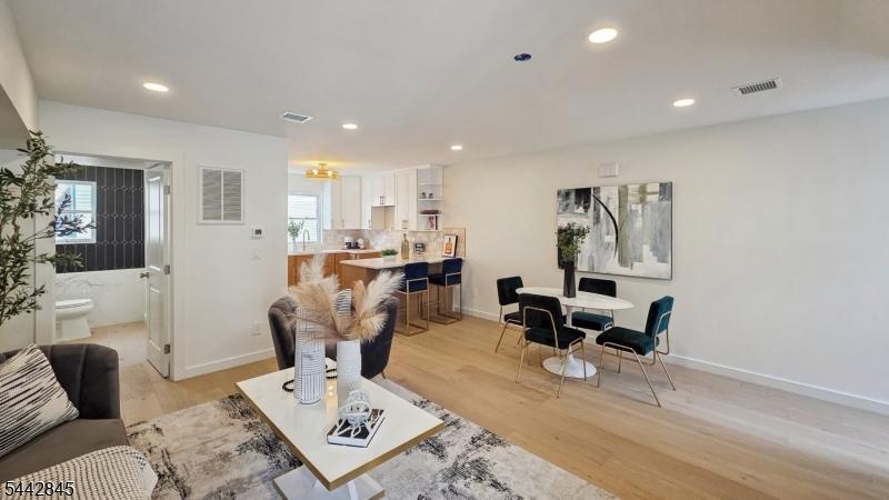 Living / Dining