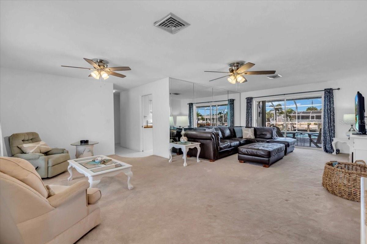 Entry to Dining/Living Room | 3816 ROYAL PALM DR, BRADENTON, FL 34210
