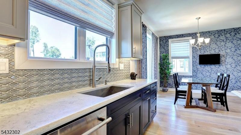Kitchen Breakfast Area