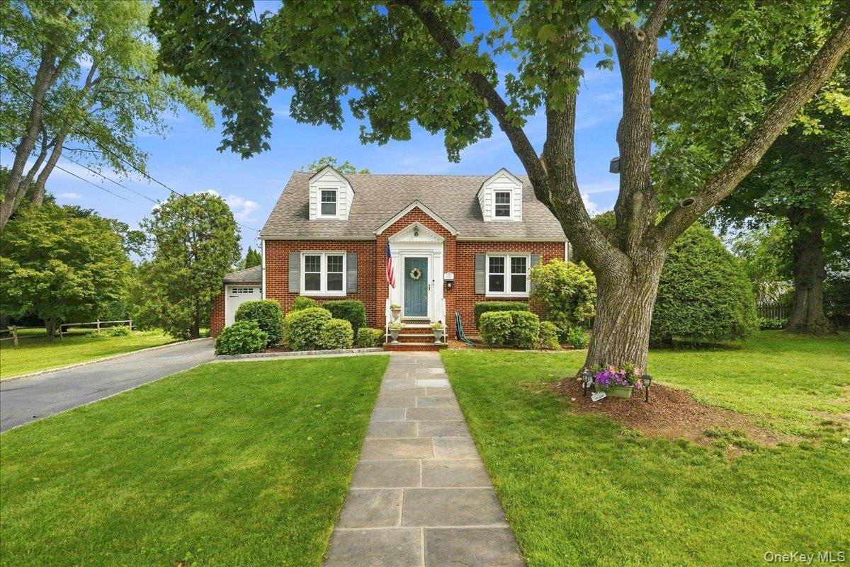 Great curb appeal!