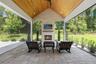 outdoor screen room