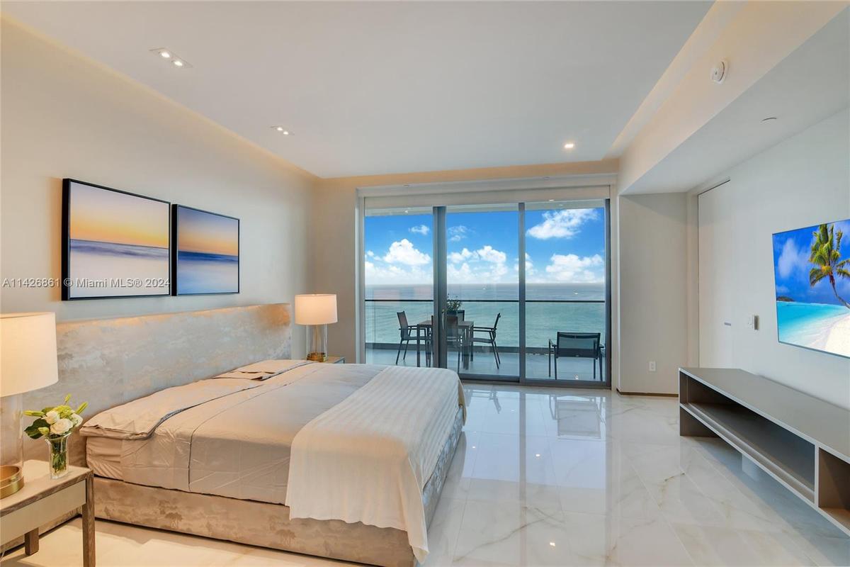 Master suite