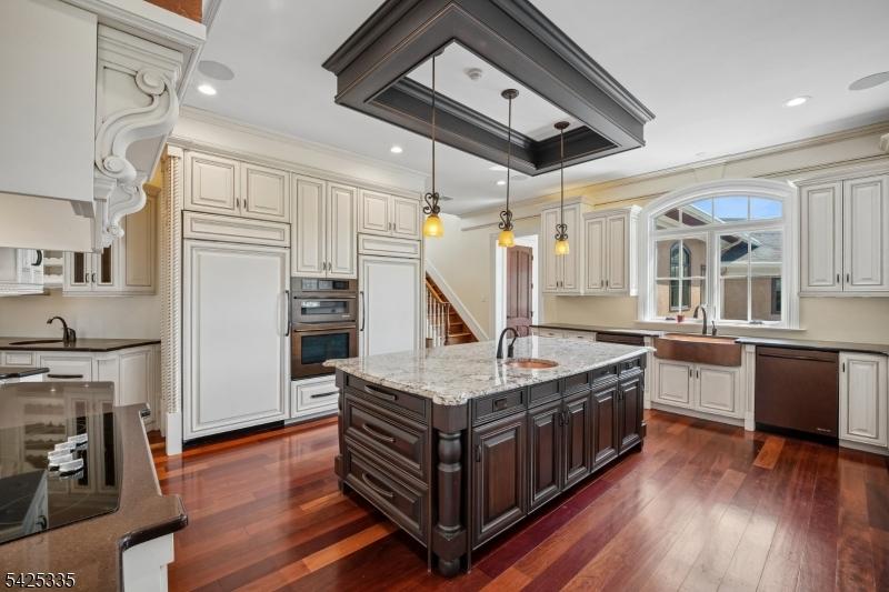 Kitchen Center Island