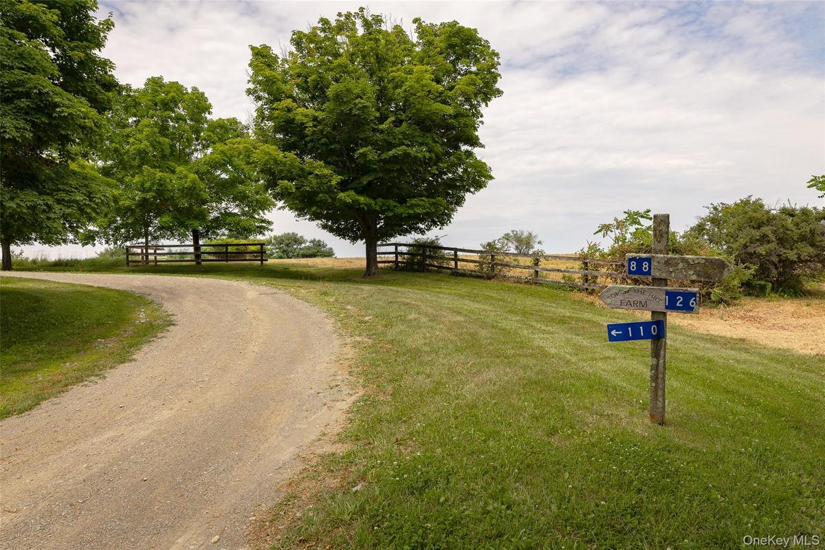 88 Top of the Hill Lane