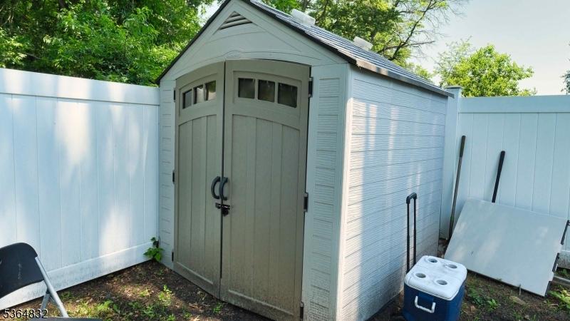shed
