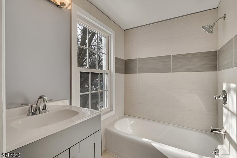 Bathroom Unit 2