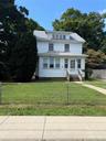 Welcome To 39 Broadway, Greenlawn