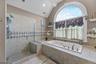 Sumptious Shower & Tub!