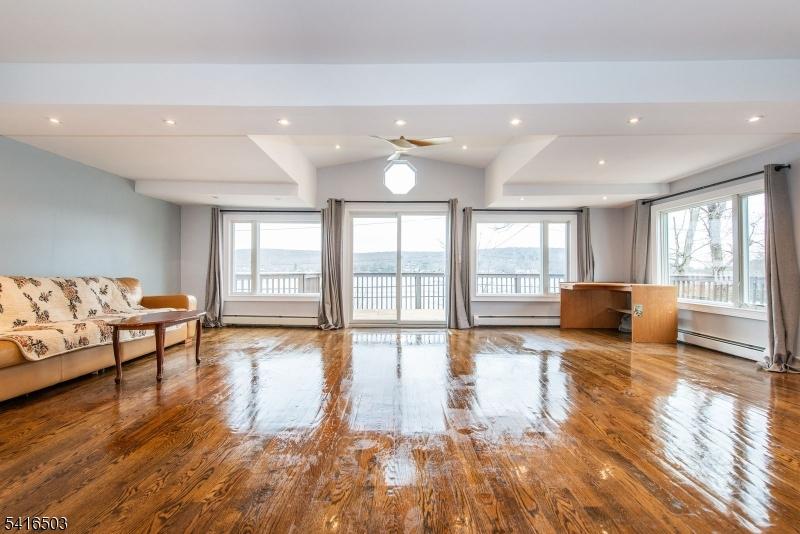 Living Room / Dining/Porch