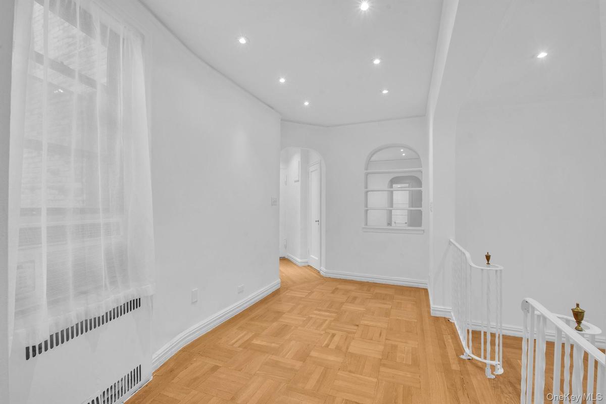 Entry foyer and dining area