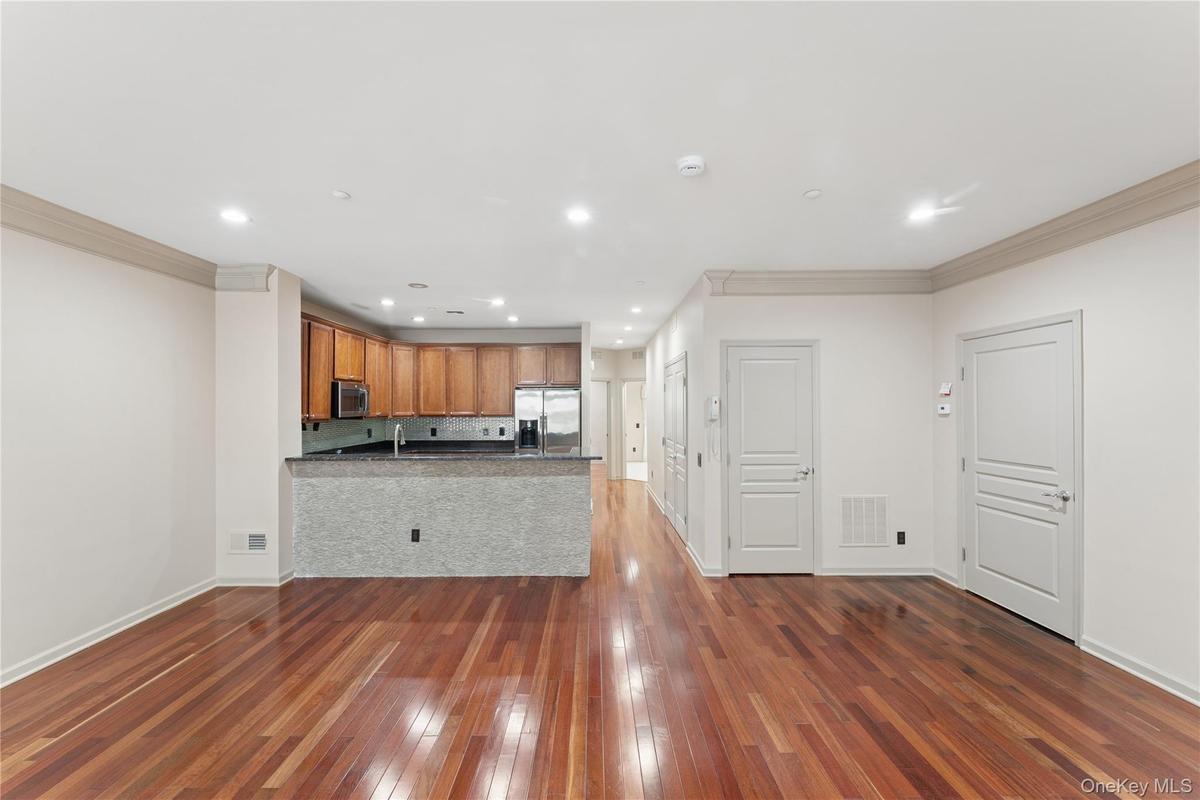 Open-concept Dining area