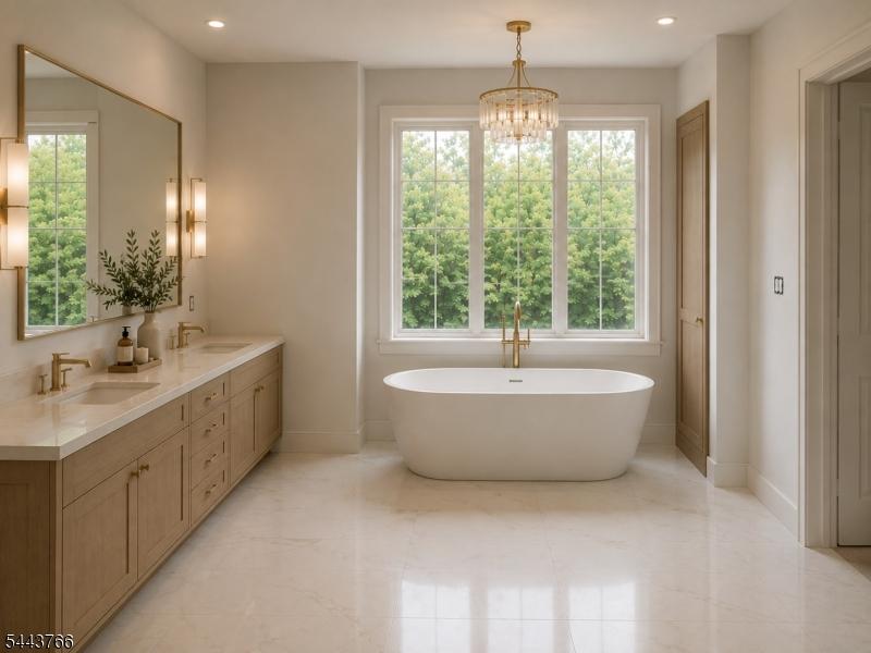 Bathroom w/ Soaking Tub