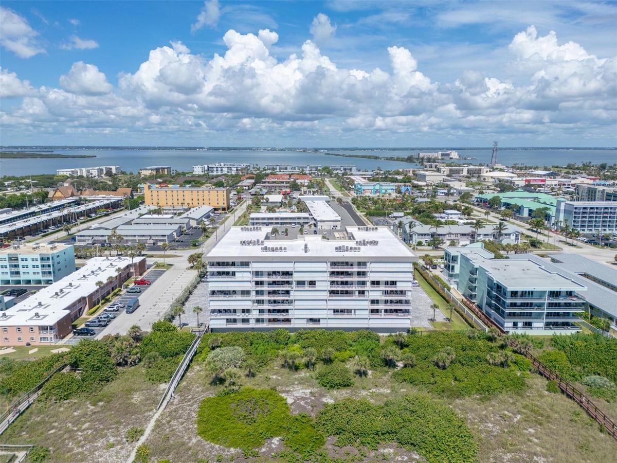 Majestic Seas # 805 - Top-Floor Oceanfront Unit