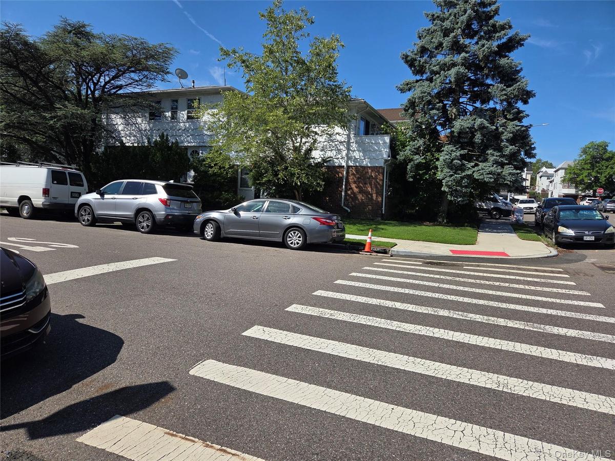 Corner Unit in Bay Terrace with Garage + Additional 3 Parking spot