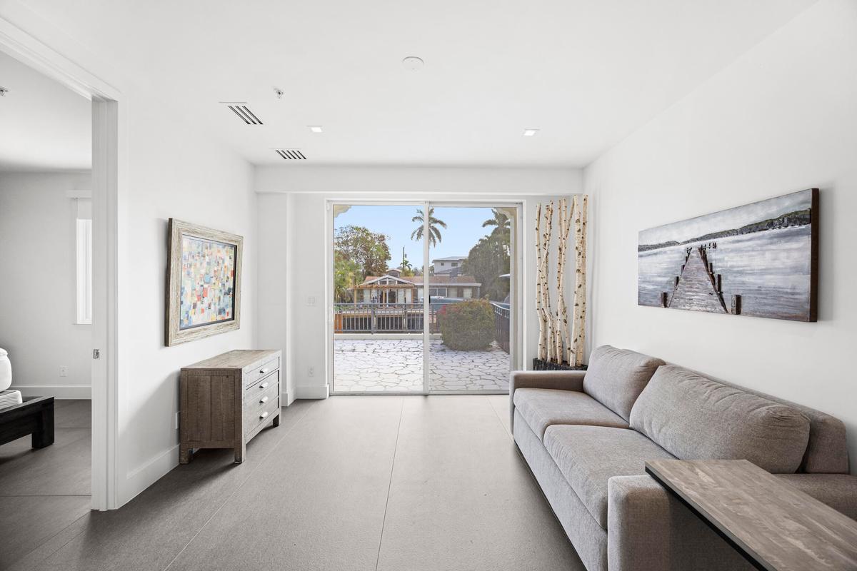 1st Floor Living Room