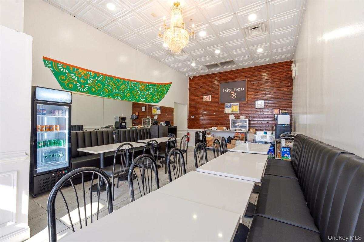 Interior (Cafe)
