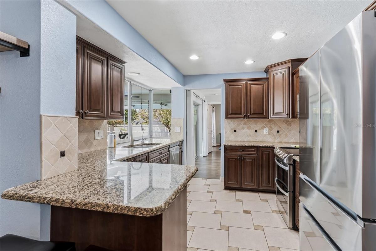 enter kitchen from dining area or family area