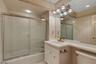 Full bath ensuite w/ BR2
