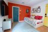 Bright and spacious guesthouse