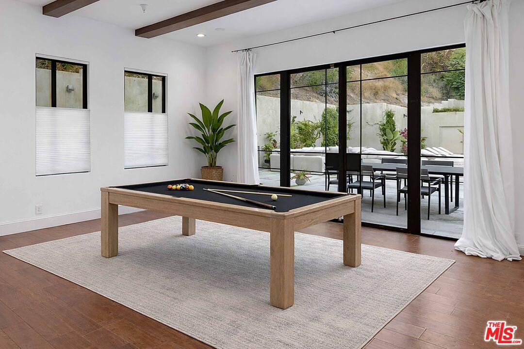 This room is virtually staged.