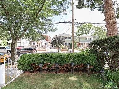 View of yard with a residential view